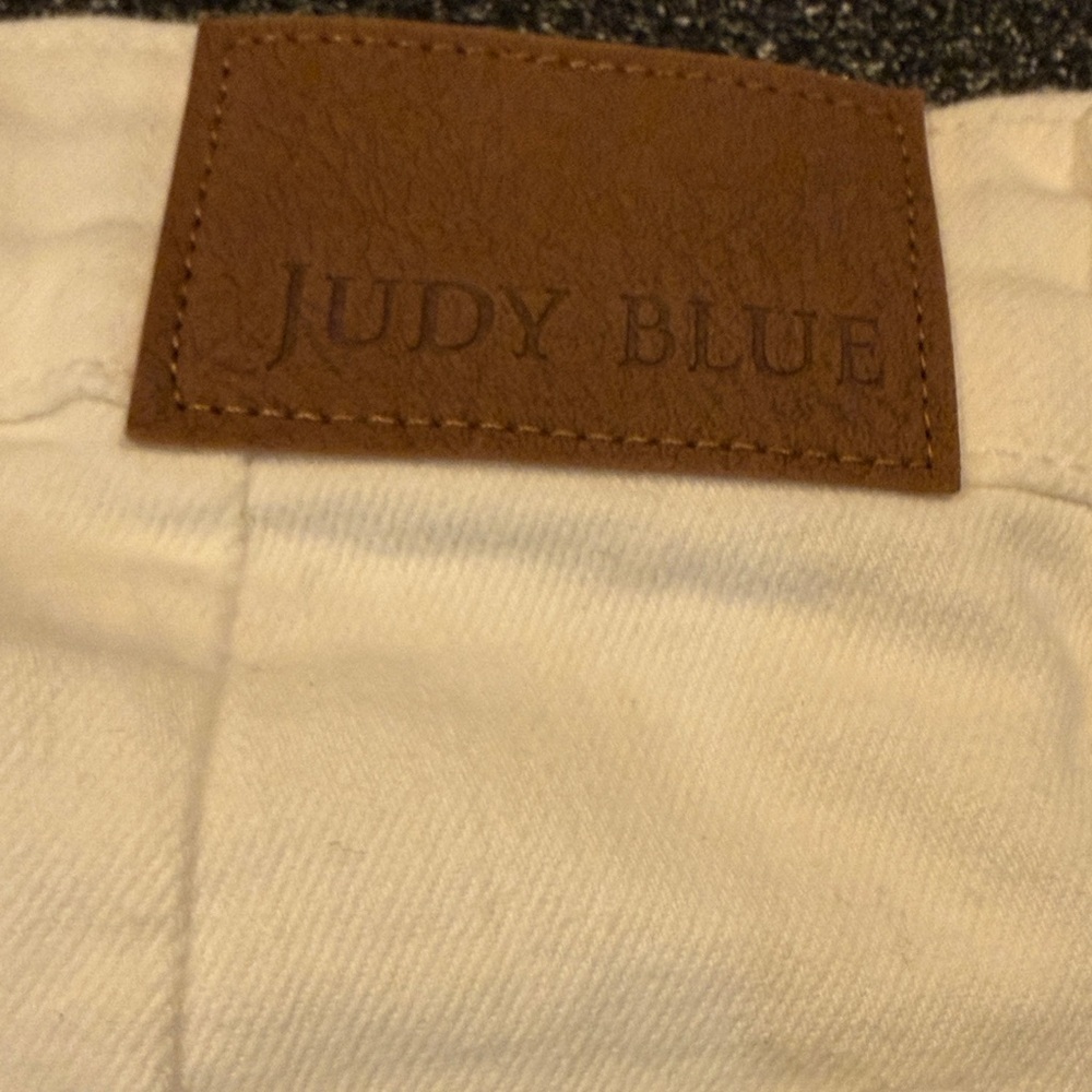 Judy Blue White Women's Jeans - 14W - Picture 6 of 10
